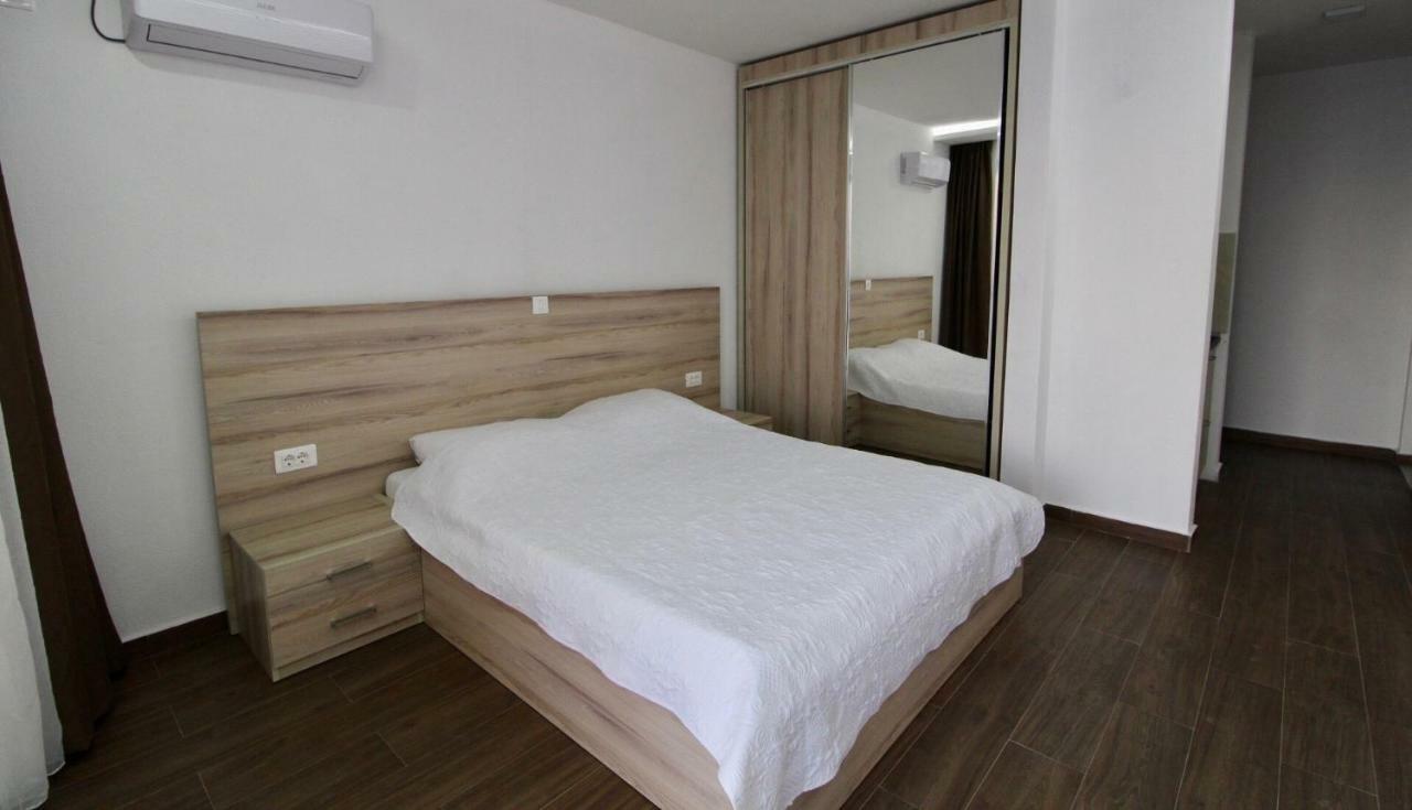 Apartments Komina Utjeha-Bušat Eksteriør billede