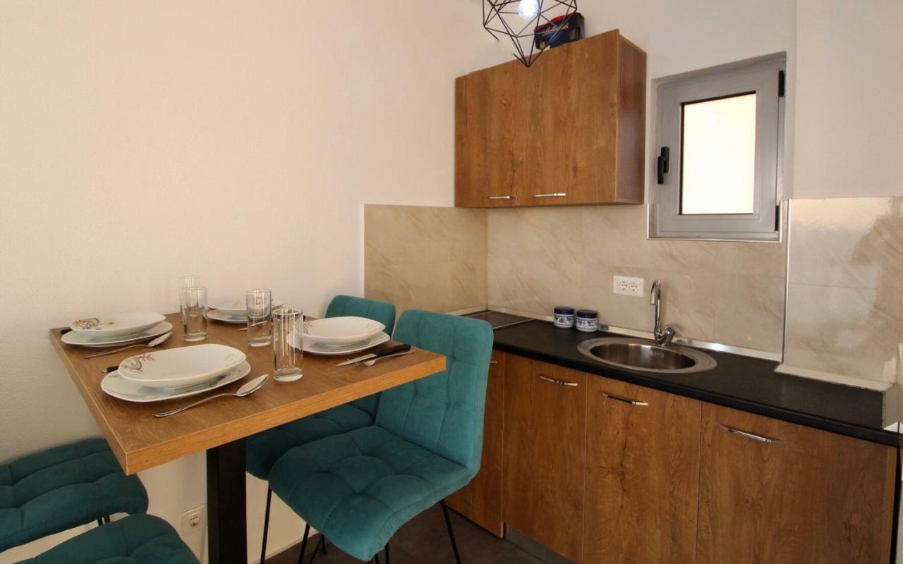 Apartments Komina Utjeha-Bušat Eksteriør billede